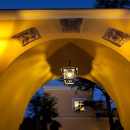 سيزيل أناكابْري