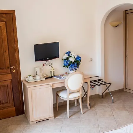 Ceselle אנה קאפרי