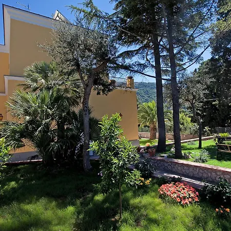 호텔 체셀레 아나카프리